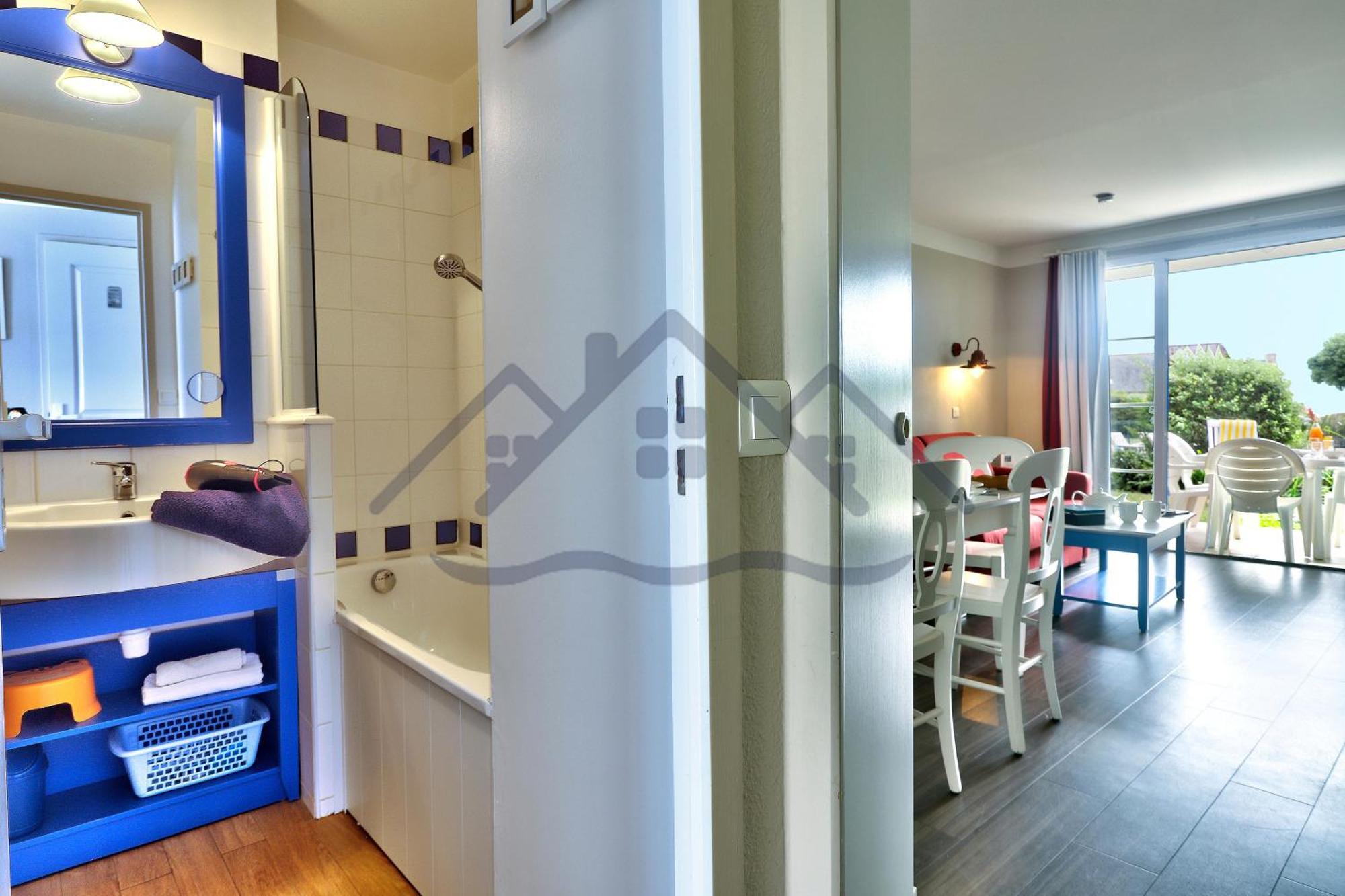 Localise - A06 - Entierement De Plain-Pied Avec Petite Vue Mer - Donnant Sur La Piscine Et Le Jardin - Wifi Inclus - Draps Inclus - Guilvinec Exterior foto